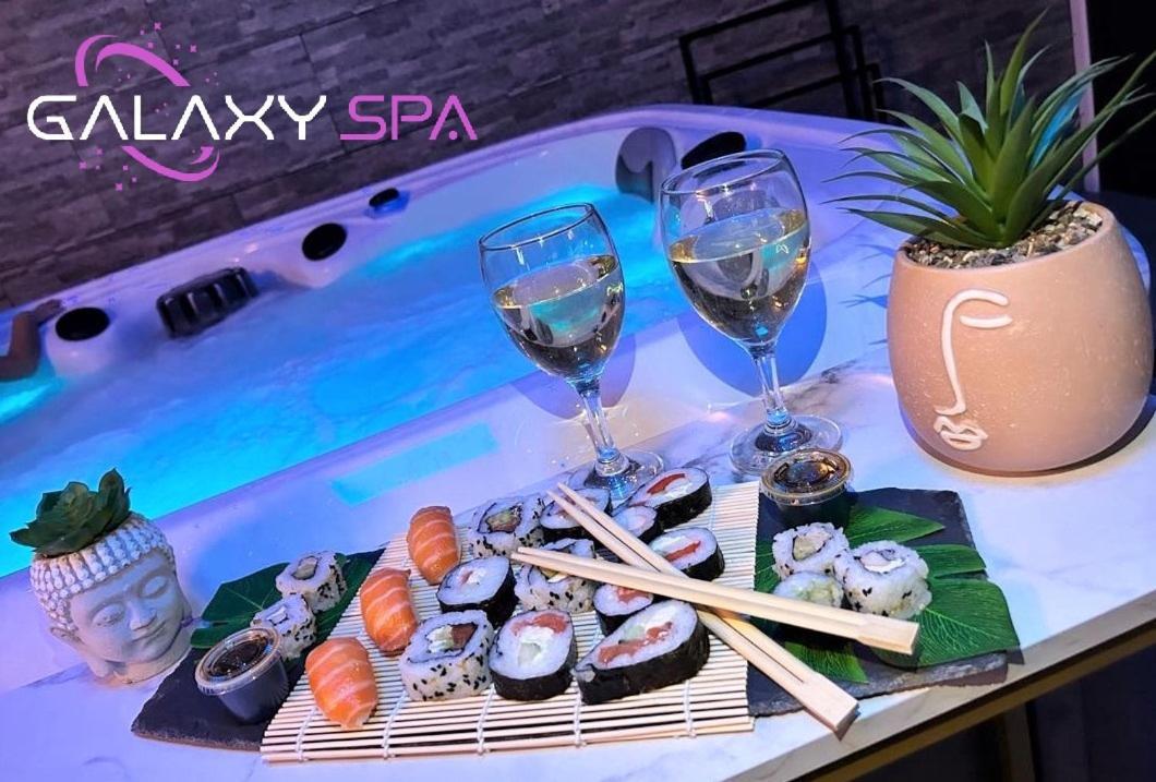 Galaxy Spa - Suite Venus Jacuzzi Et Sauna Privatif Champigneulles Eksteriør billede