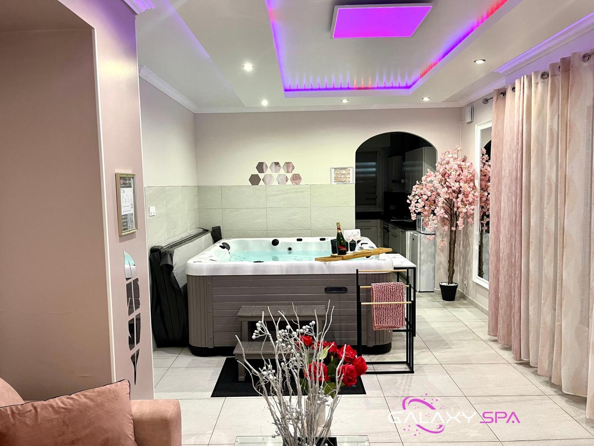 Galaxy Spa - Suite Venus Jacuzzi Et Sauna Privatif Champigneulles Eksteriør billede