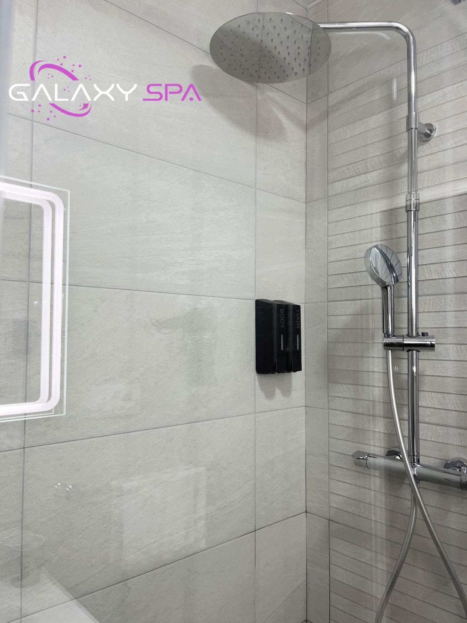 Galaxy Spa - Suite Venus Jacuzzi Et Sauna Privatif Champigneulles Eksteriør billede
