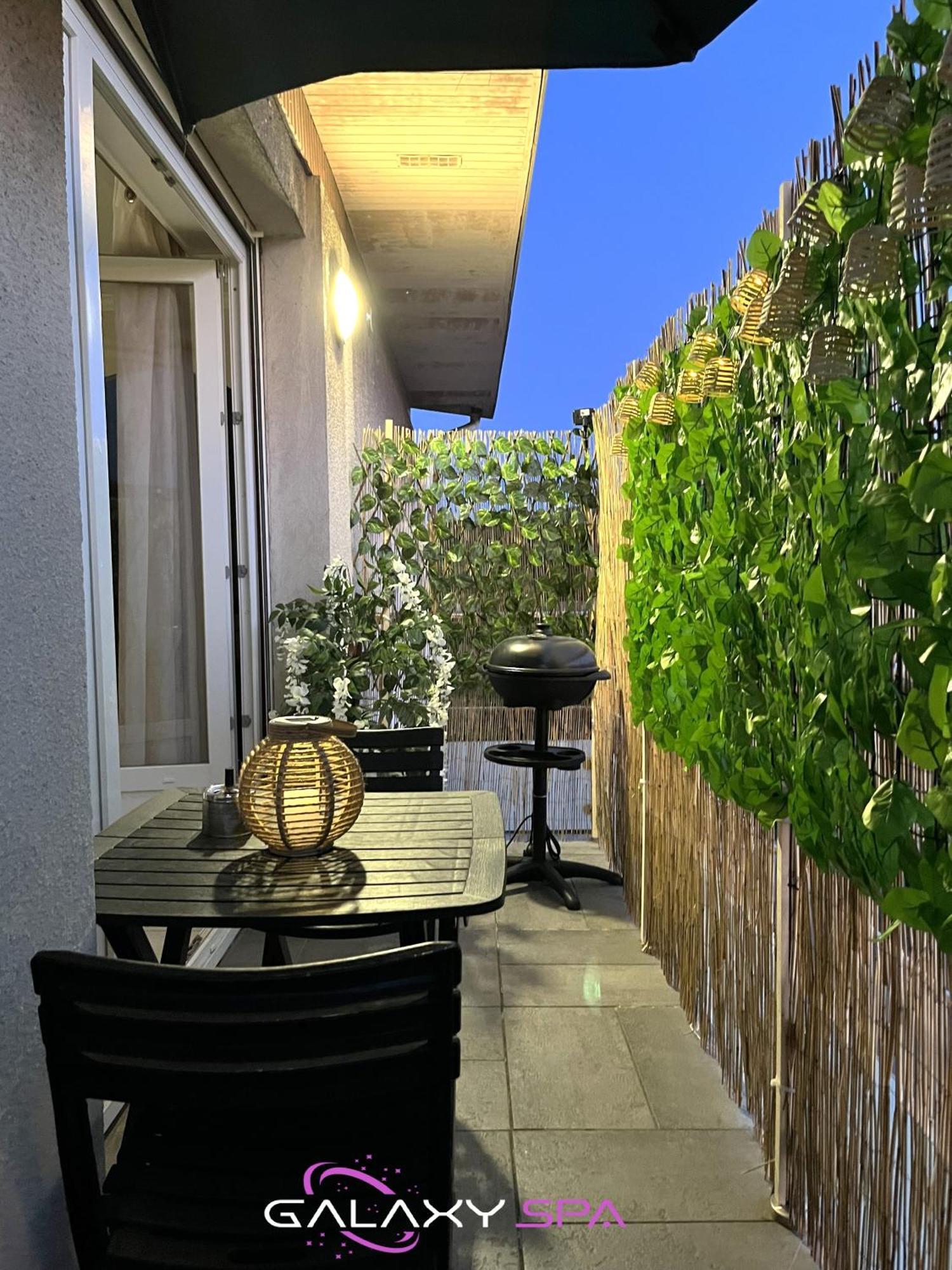 Galaxy Spa - Suite Venus Jacuzzi Et Sauna Privatif Champigneulles Eksteriør billede