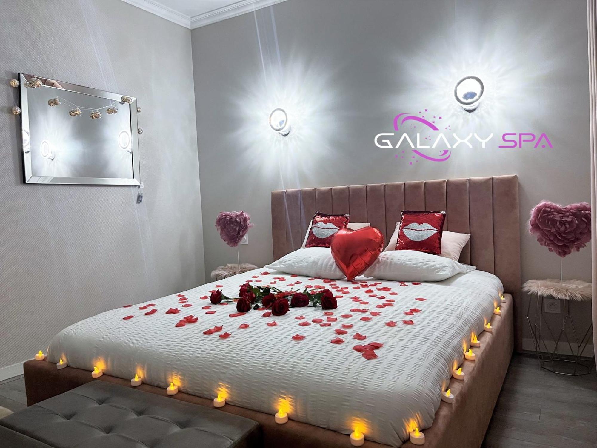 Galaxy Spa - Suite Venus Jacuzzi Et Sauna Privatif Champigneulles Eksteriør billede